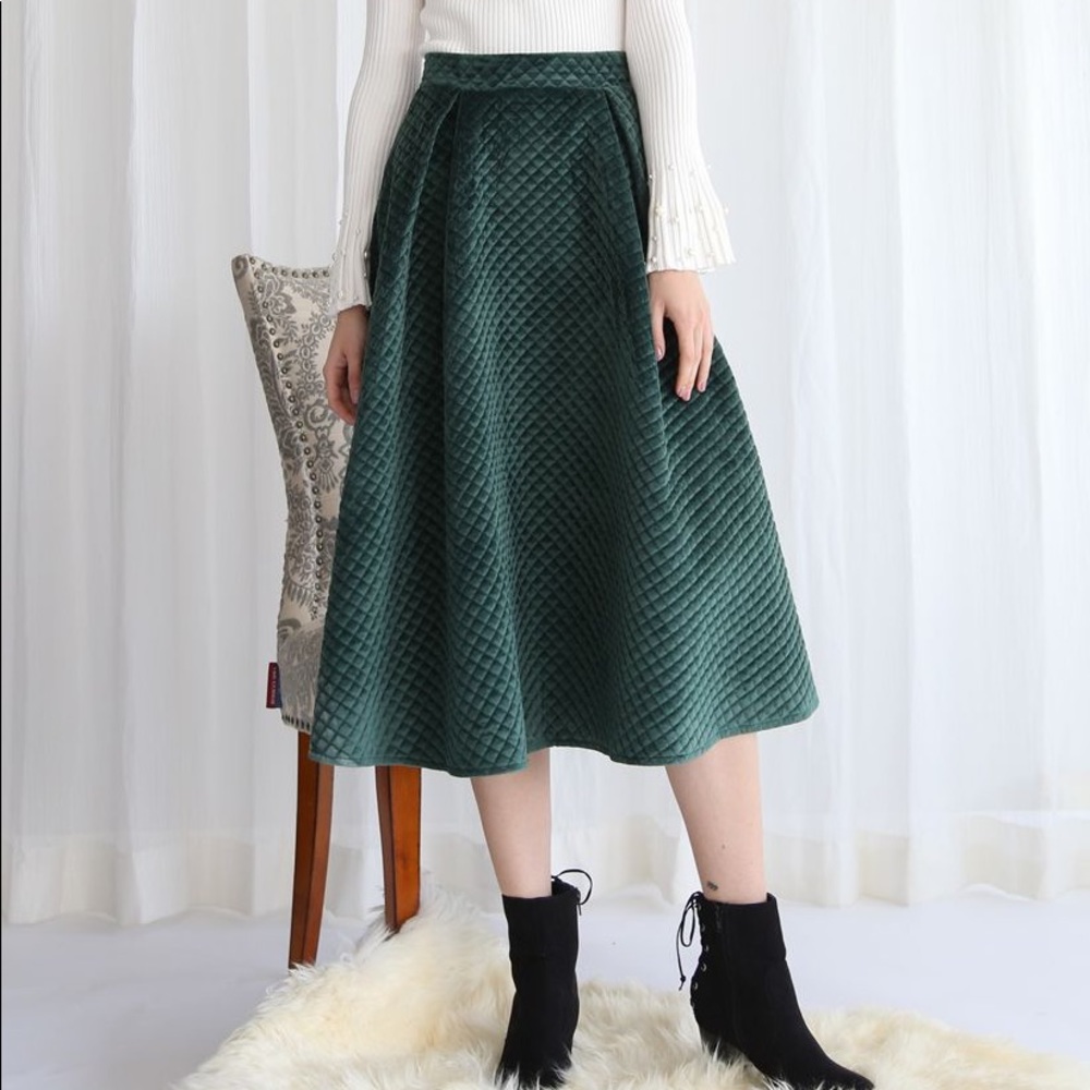 Fancy Sheen Quilted Velvet Skirt in Dark Green